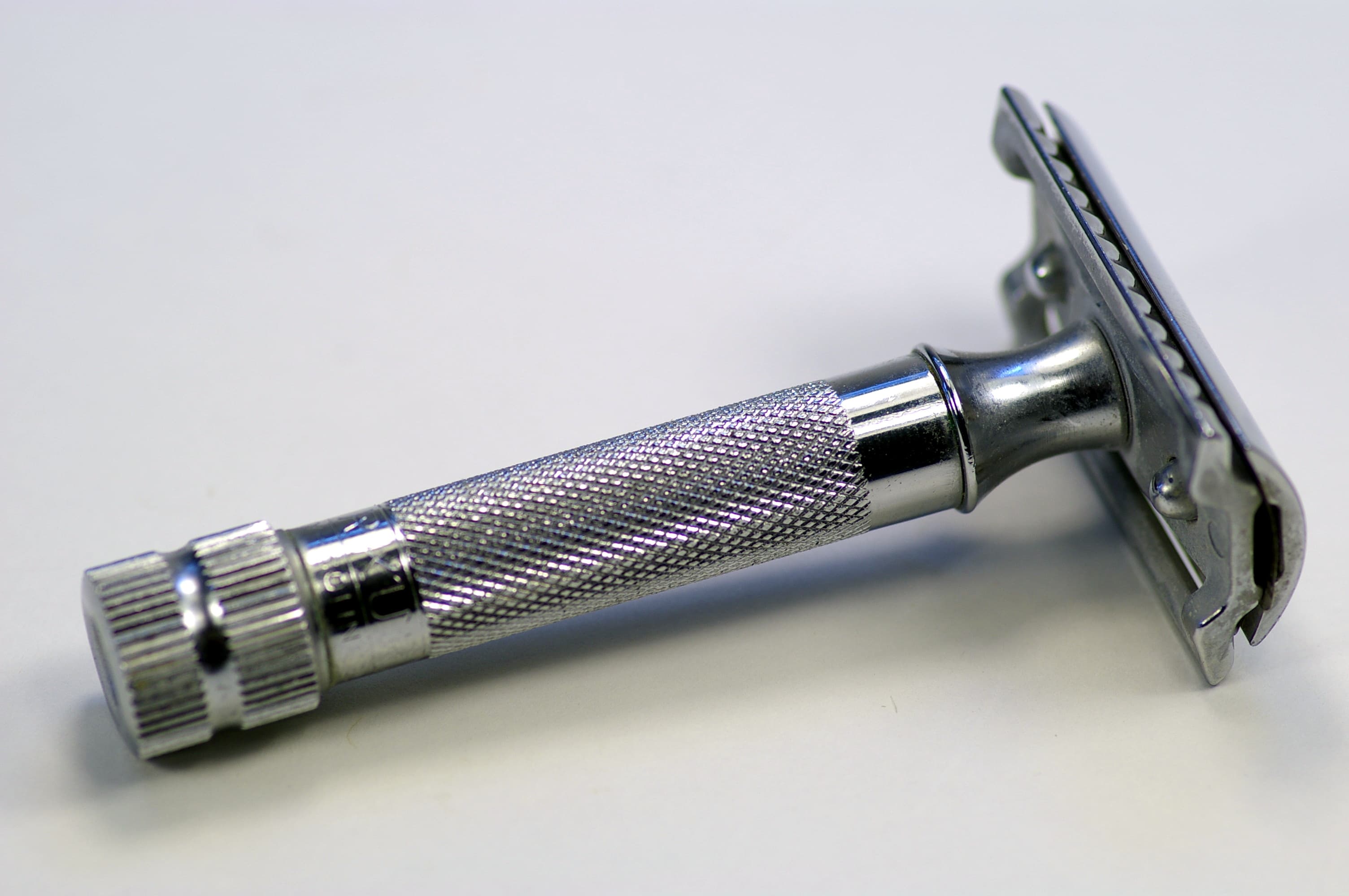 Merkur 34C heavy duty safety razor